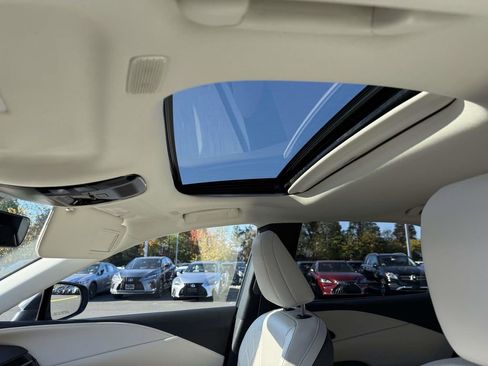 Used 2024 Lexus RX 350 Premium image 21