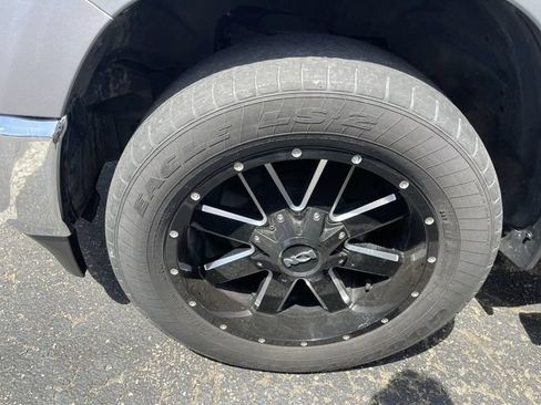 Used 2019 RAM 1500 Big Horn AWD/4WD image 2