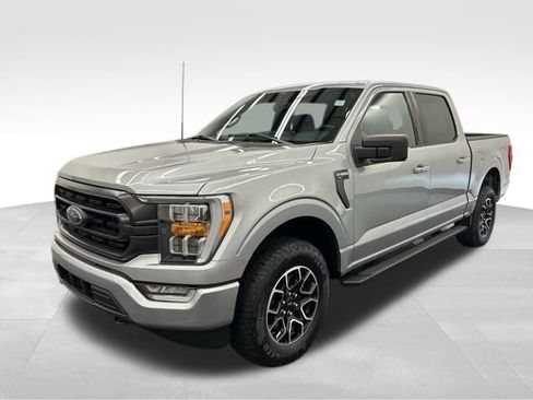 Used 2022 Ford F150 XLT w/ Equipment Group 302A High image 5