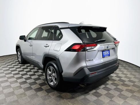 Certified 2022 Toyota RAV4 XLE w/ Convenience Package AWD/4WD image 5