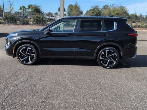 Used 2024 Mitsubishi Outlander SE image 5