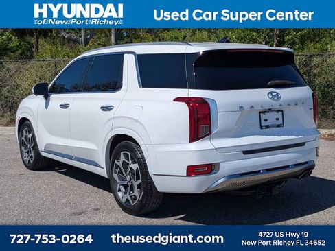 Used 2022 Hyundai Palisade Calligraphy w/ Winter Package image 3