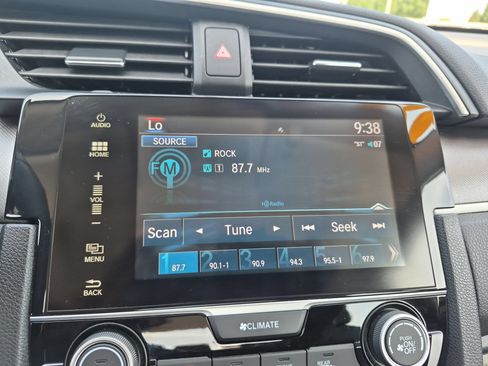 Used 2018 Honda Civic EX image 18