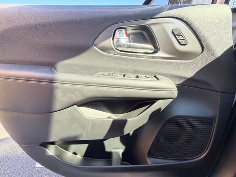 New 2026 Chrysler Pacifica Select w/ S Appearance Package FWD image 27