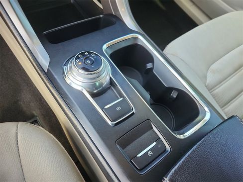 Used 2019 Ford Fusion SE image 23