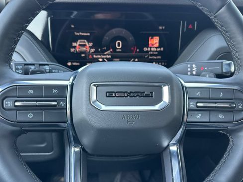 Used 2026 GMC Yukon Denali w/ Sun & Power Step Package AWD/4WD image 31