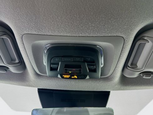 Used 2024 Toyota Corolla Cross LE w/ Moonroof Package image 18