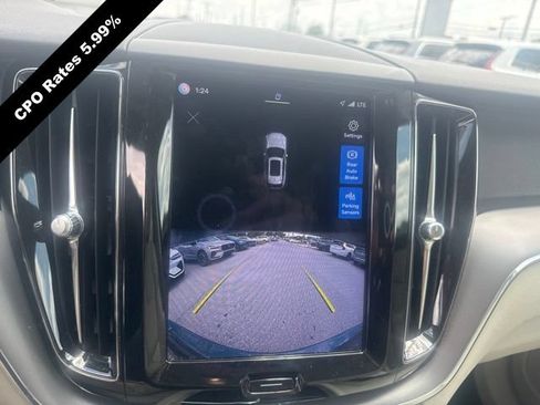 Used 2023 Volvo XC60 B5 Core w/ Climate Package AWD/4WD image 21