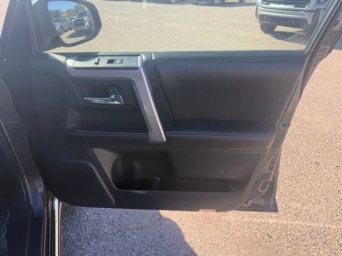 Used 2015 Toyota 4Runner Limited AWD/4WD image 15