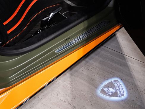 Used 2022 Lamborghini Huracan STO image 30