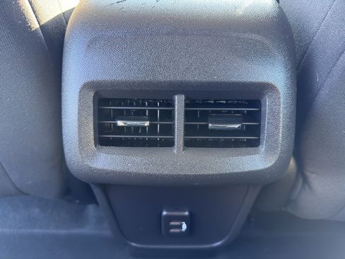 Used 2023 Chevrolet Equinox LS w/ Driver Confidence II Package image 31