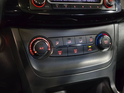 Used 2017 Nissan Sentra SV w/ Style Package image 31