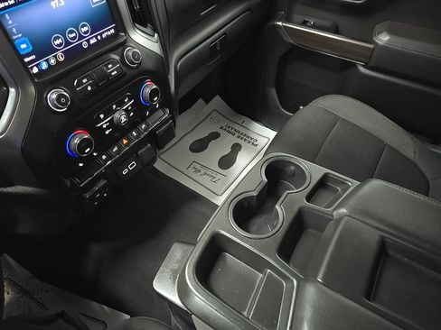 Used 2019 Chevrolet Silverado 1500 LT w/ Fleet Comfort Package AWD/4WD image 26