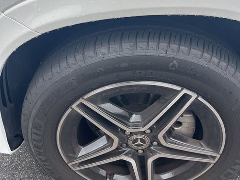 Used 2022 Mercedes-Benz GLE 350 4MATIC image 2