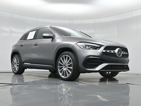 Used 2022 Mercedes-Benz GLA 250 4MATIC image 2