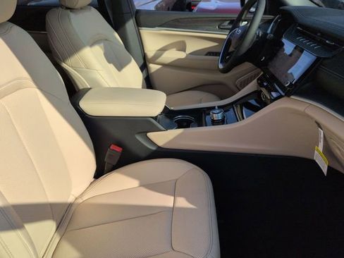 New 2026 Jeep Grand Cherokee Limited image 31