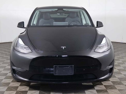 Used 2023 Tesla Model Y Performance AWD/4WD image 15