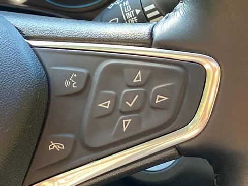 Used 2020 Chevrolet Equinox Premier FWD image 21
