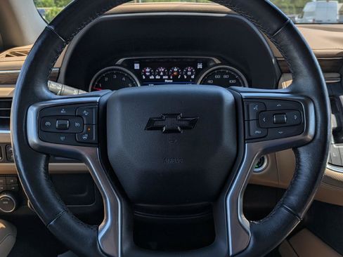 Used 2021 Chevrolet Tahoe Premier AWD/4WD image 16