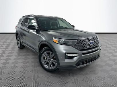 Certified 2022 Ford Explorer XLT w/ Equipment Group 202A