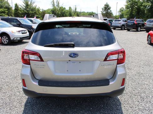 Used 2015 Subaru Outback 2.5i Premium AWD/4WD image 8