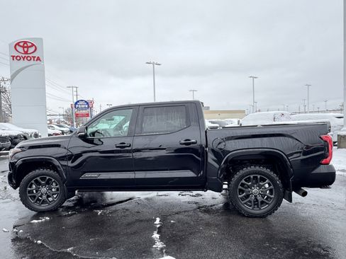 Used 2023 Toyota Tundra Platinum image 16