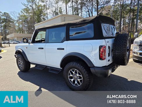Used 2024 Ford Bronco Badlands image 8
