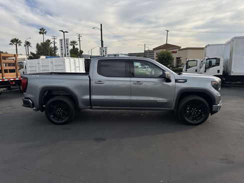 New 2026 GMC Sierra 1500 Elevation image 4