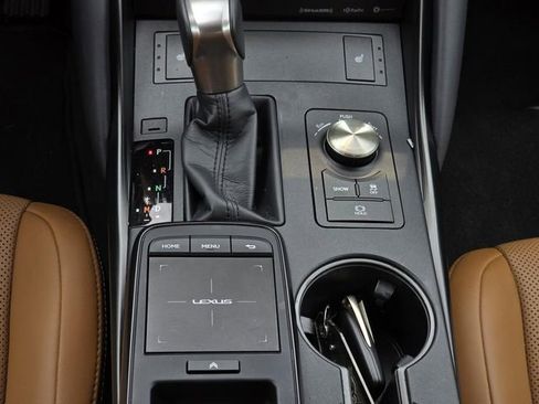 Used 2024 Lexus IS 350 F Sport RWD image 15