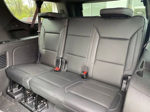 Used 2022 GMC Yukon XL Denali AWD/4WD image 36