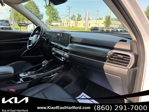 Certified 2024 Kia Telluride S w/ S Sunroof Package AWD/4WD image 12