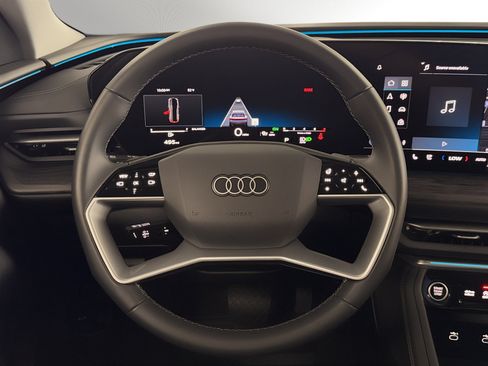 Used 2025 Audi Q5 Premium Plus w/ Premium Plus AWD/4WD image 20
