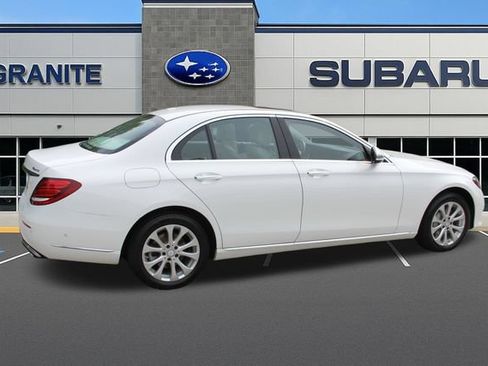 Used 2017 Mercedes-Benz E 300 4MATIC image 11