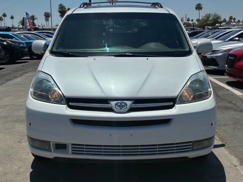Used 2005 Toyota Sienna XLE Limited AWD/4WD image 13