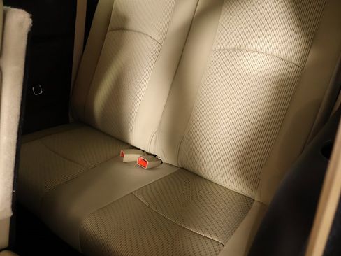 Used 2020 Dodge Journey SE w/ SE Popular Equipment Group image 11