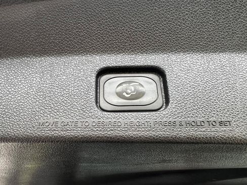 Used 2016 Ford Explorer Limited FWD image 37