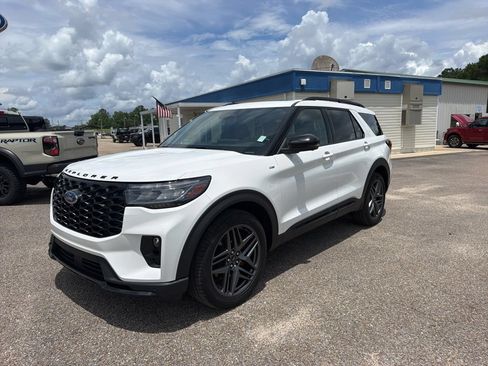 Used 2025 Ford Explorer ST-Line w/ Premium Package AWD/4WD image 1