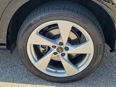 Certified 2025 Audi Q5 Premium Plus w/ Premium Plus image 10