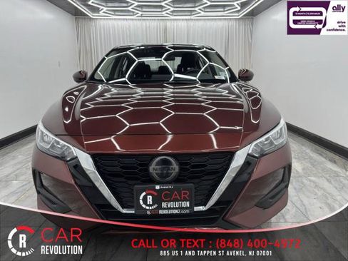 Used 2022 Nissan Sentra SV image 2