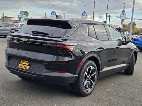 New 2026 Chevrolet Equinox EV LT image 3