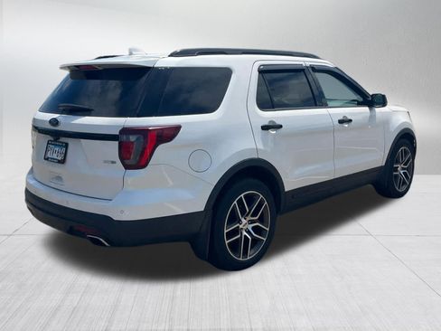 Used 2016 Ford Explorer Sport AWD/4WD image 5