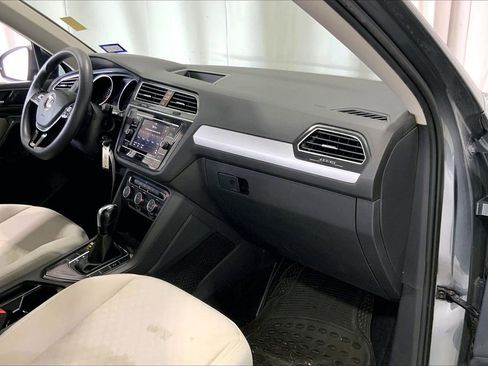 Used 2018 Volkswagen Tiguan S FWD image 28