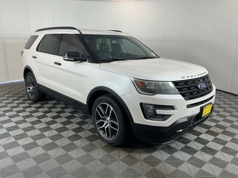 Used 2016 Ford Explorer Sport AWD/4WD image 3
