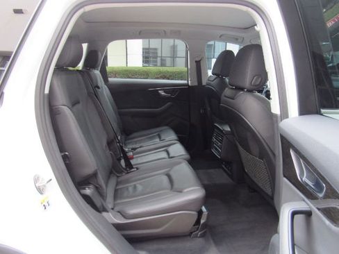 Used 2023 Audi Q7 2.0T Premium Plus w/ Premium Plus Package image 24