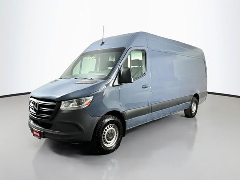 Used 2019 Mercedes-Benz Sprinter 170 image 1