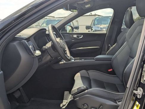 Used 2024 Volvo XC60 B5 Ultimate w/ Protection Package Premier AWD/4WD image 22