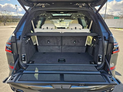New 2026 BMW X7 M60i image 62
