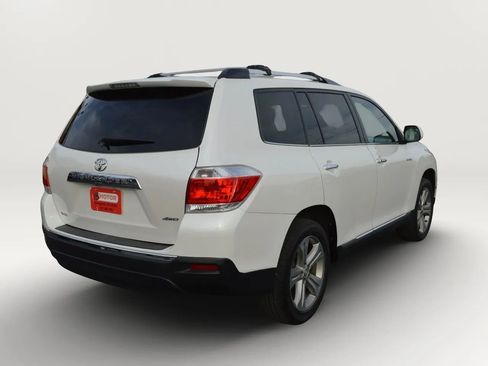 Used 2013 Toyota Highlander Limited image 11