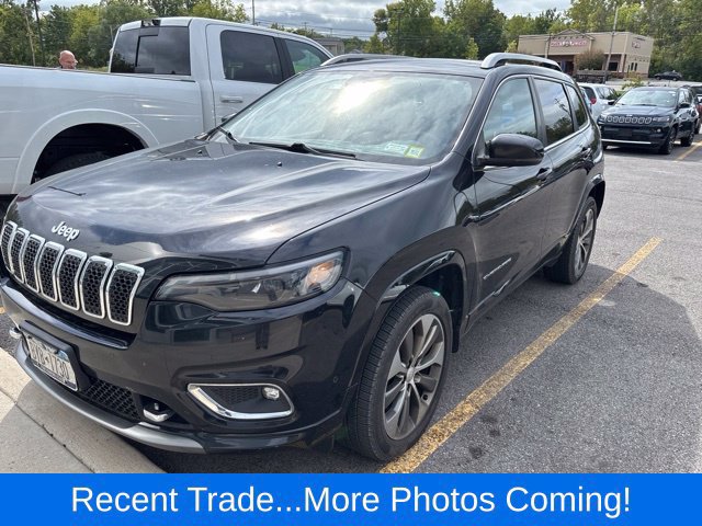 Used 2019 Jeep Cherokee Overland w/ Technology Group AWD/4WD image 1