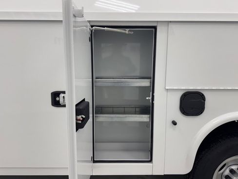 New 2025 Chevrolet Express 3500 w/ Power Convenience Package image 23